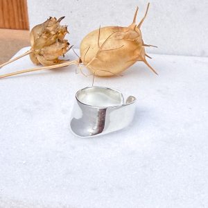 Bent chevalier ring