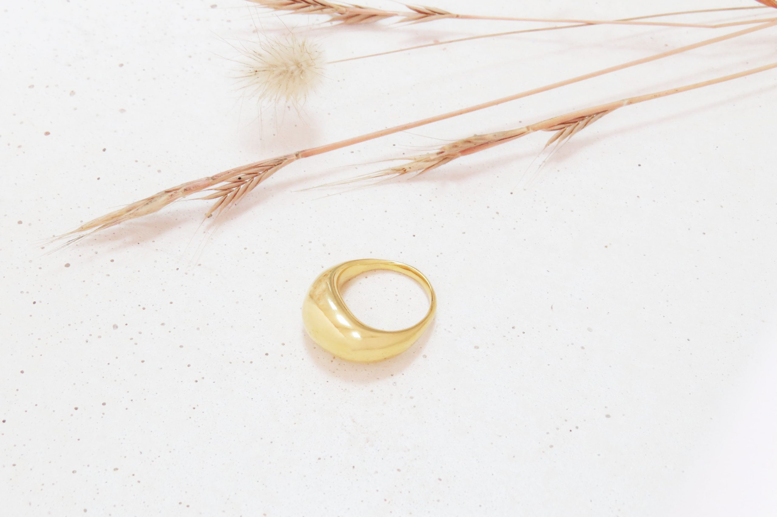 Curve ring, gold plated